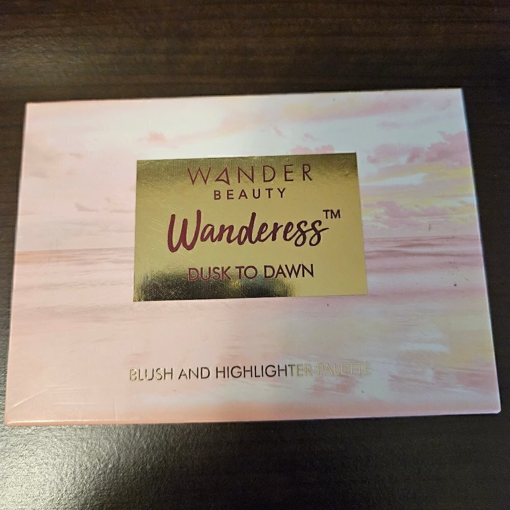Wander BEAUTY Wanderess™ Dusk To Dawn Blush and Highlight Palette (NIB)